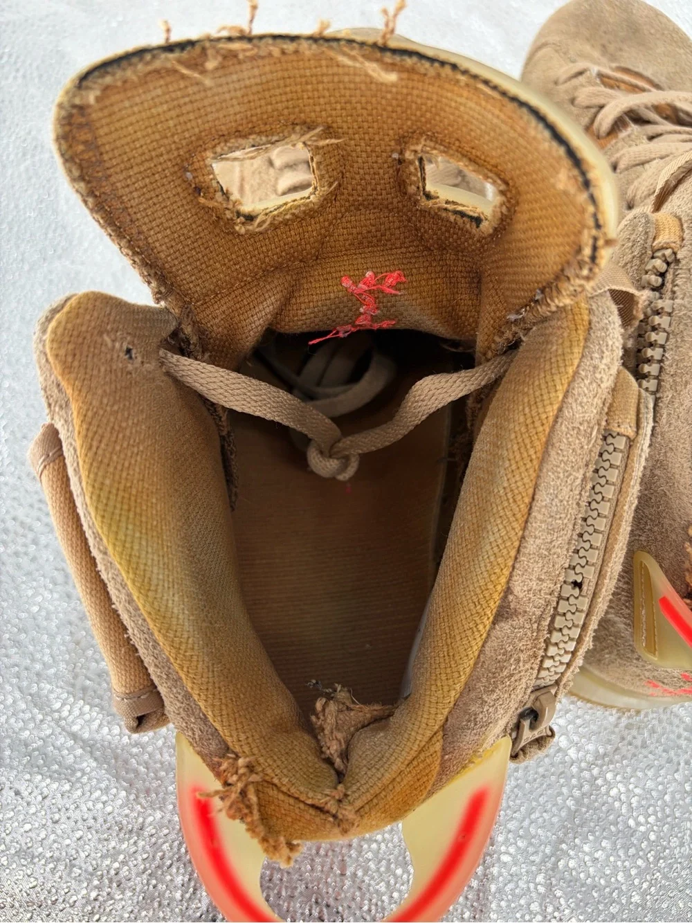 Travis Scott Jordan 6 British Khaki